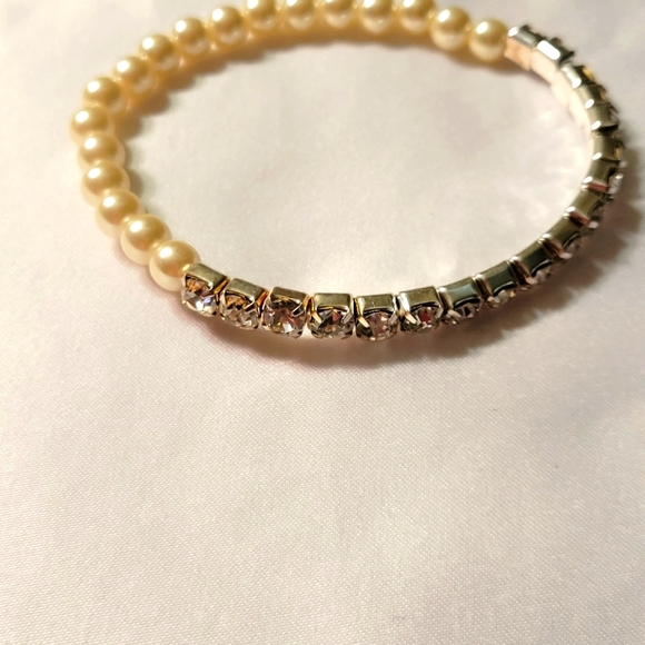 Vintage Beaded Bracelets Assorted Lot of 10 Bracelets - Picture 6 of 10